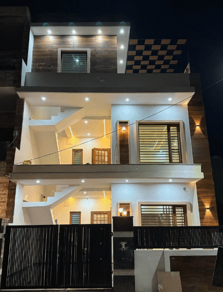 INDEPENDENT 4 BHK KOTHI Size - 150 Gaj Sec-125 Sunny Enclave Mohali